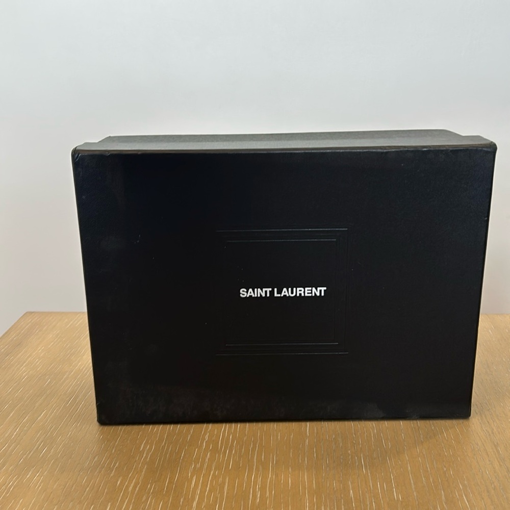 GARAGE SALE

Saint Laurent Bag Box